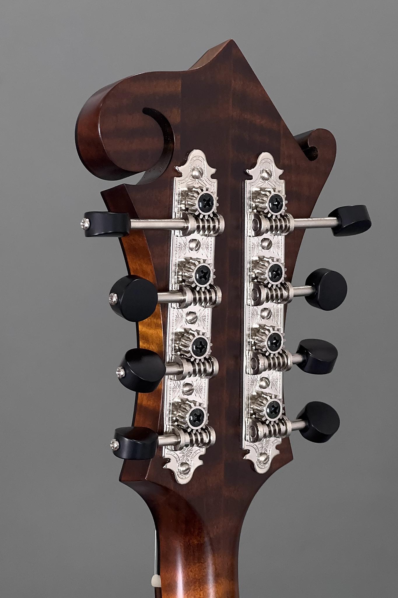 Northfield F2S Oval Hole w/ Adirondack Top (#S2501442)