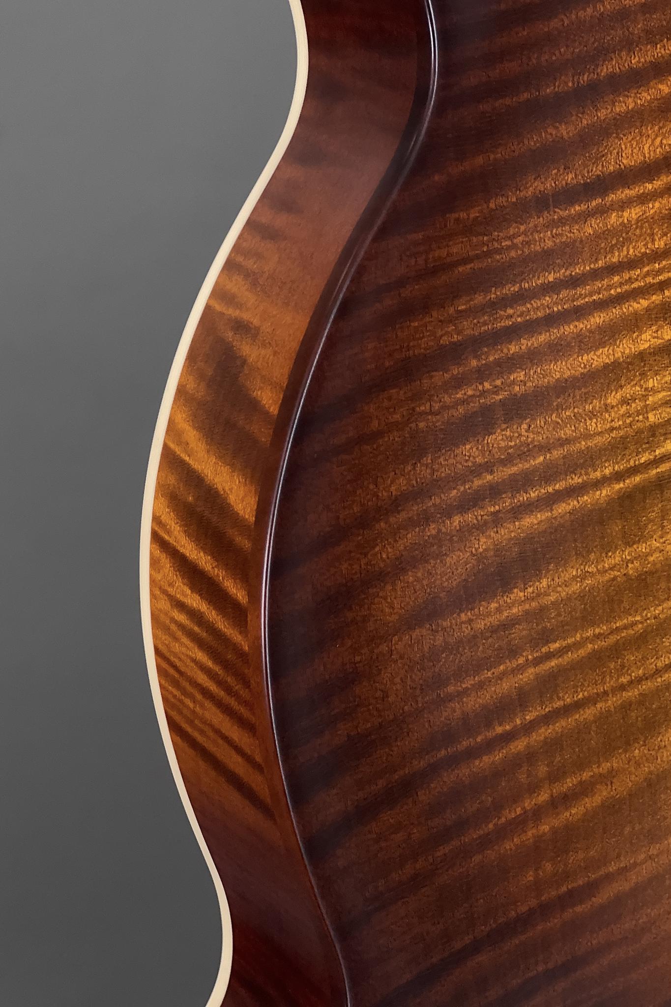 Northfield F2S Oval Hole w/ Adirondack Top (#S2501442)