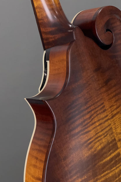 Northfield F2S Oval Hole w/ Adirondack Top in Cherryburst (#S2501459)