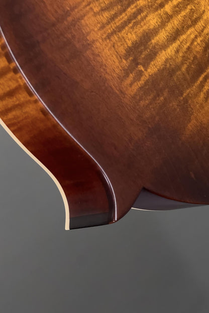 Northfield F2S Oval Hole w/ Adirondack Top in Cherryburst (#S2501459)